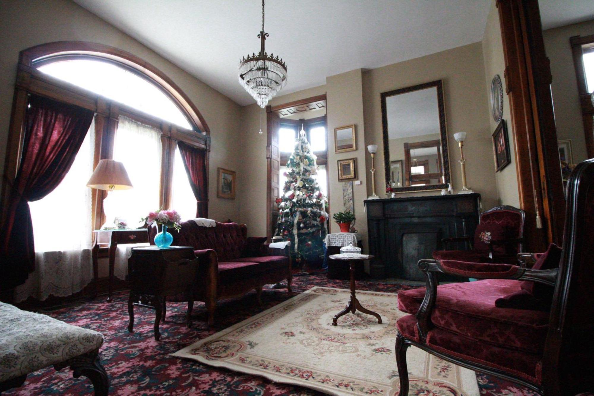 Mansion On The Mile B&B Ινδιανάπολη Εξωτερικό φωτογραφία